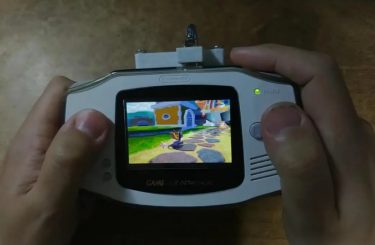 Así han personalizado la Game Boy Advance para que mueva juegos de PlayStation