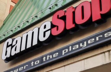 GameStop registró pérdidas durante importante trimestre; va a lanzar una tienda de NFT