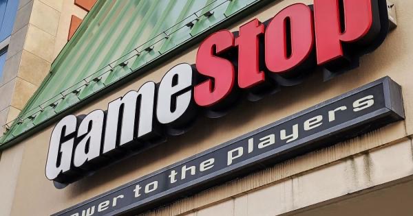 GameStop registró pérdidas durante importante trimestre; va a lanzar una tienda de NFT